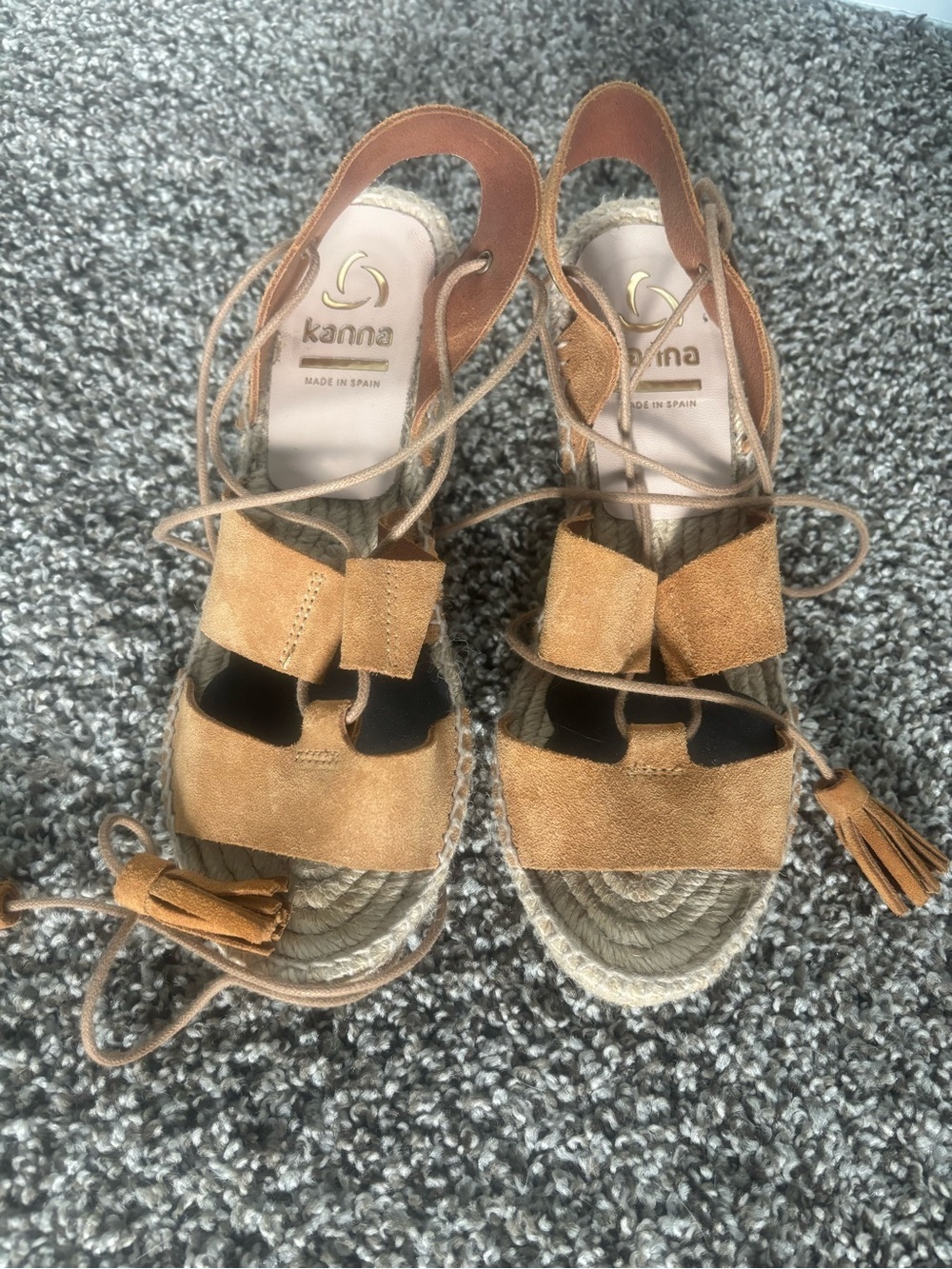 kanna Tan Suede Espadrille Wedge Sandals with Ankle Tie US 7 EU 37